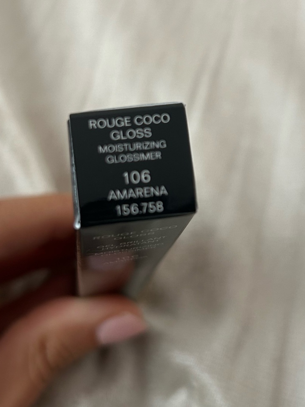 Chanel Rouge Coco Gloss Moisturizing Glossimer in Amarena - Picture 8 of 9